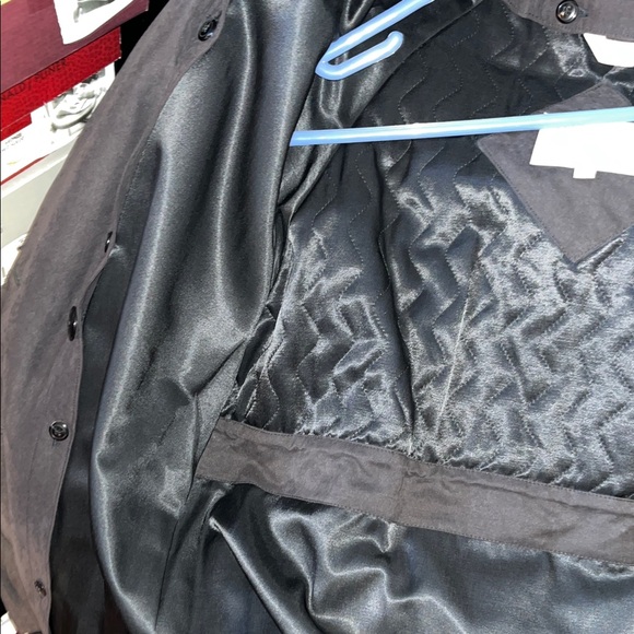 Elegant Black Women's Trench Coat - Picture 10 of 11